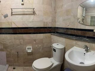 出租 3 卧室 联排别墅 在 Lat Phrao, 曼谷