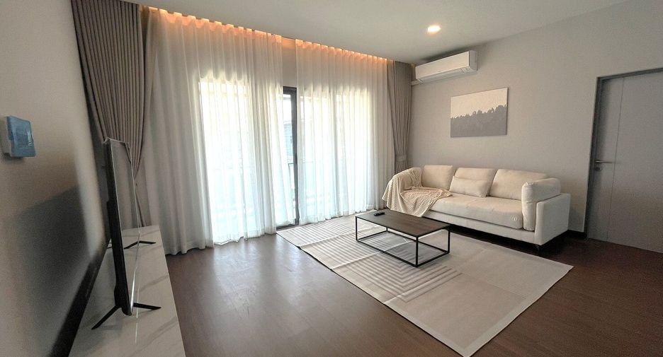 Casa en venta y en alquiler de 5 habitaciones en Bang Phli, Samut Prakan