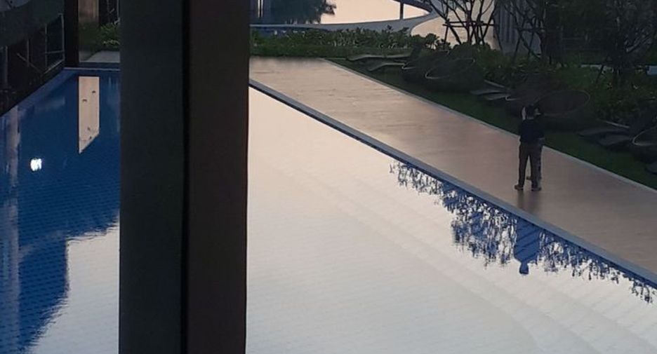 For sale 1 bed condo in Mueang Samut Prakan, Samut Prakan