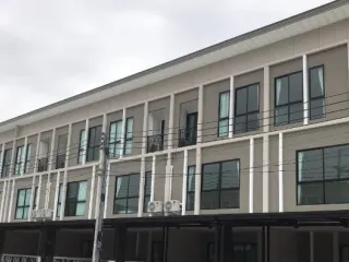 Аренда 3 спальни таунхаус в Сапхан Сунг, Бангкок