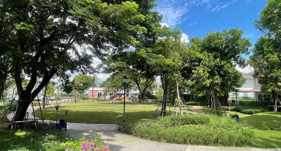 Casa en venta de 3 habitaciones en Phra Samut Chedi, Samut Prakan