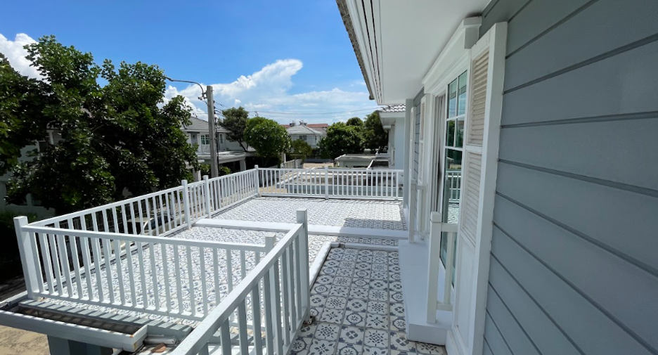 Casa en venta de 3 habitaciones en Phra Samut Chedi, Samut Prakan
