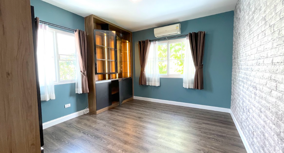 Casa en venta de 3 habitaciones en Phra Samut Chedi, Samut Prakan