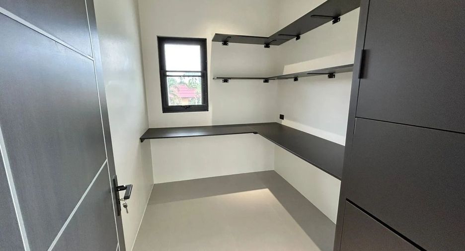 Villa zum Kauf und zur Miete mit 4 Zimmer in Mueang Phuket, Phuket