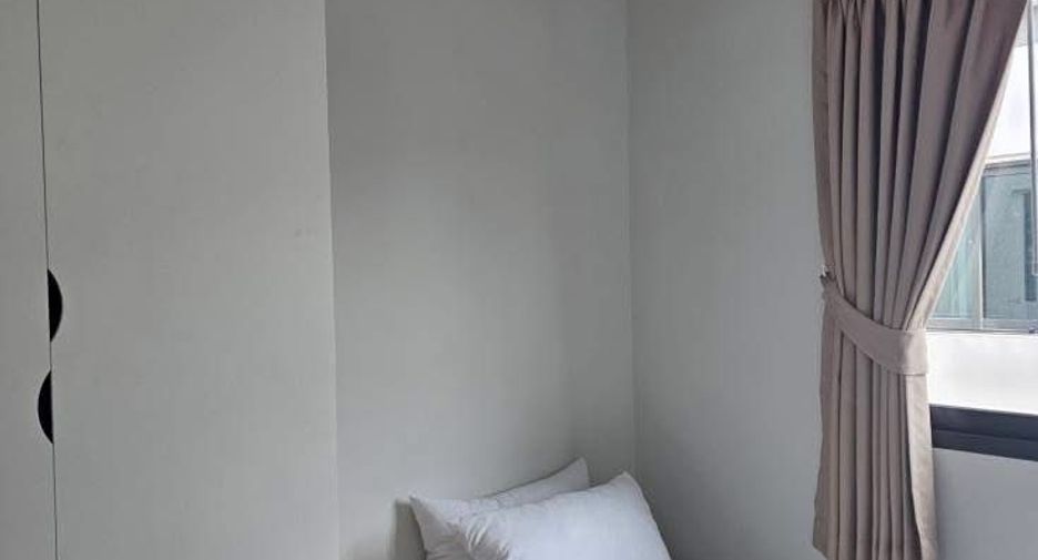 For rent 3 bedrooms townhouse in Bang Phli, Samut Prakan