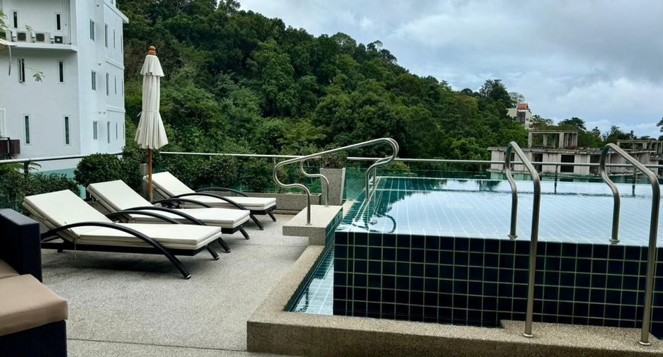 For sale 3 bedrooms condo in Kathu, Phuket