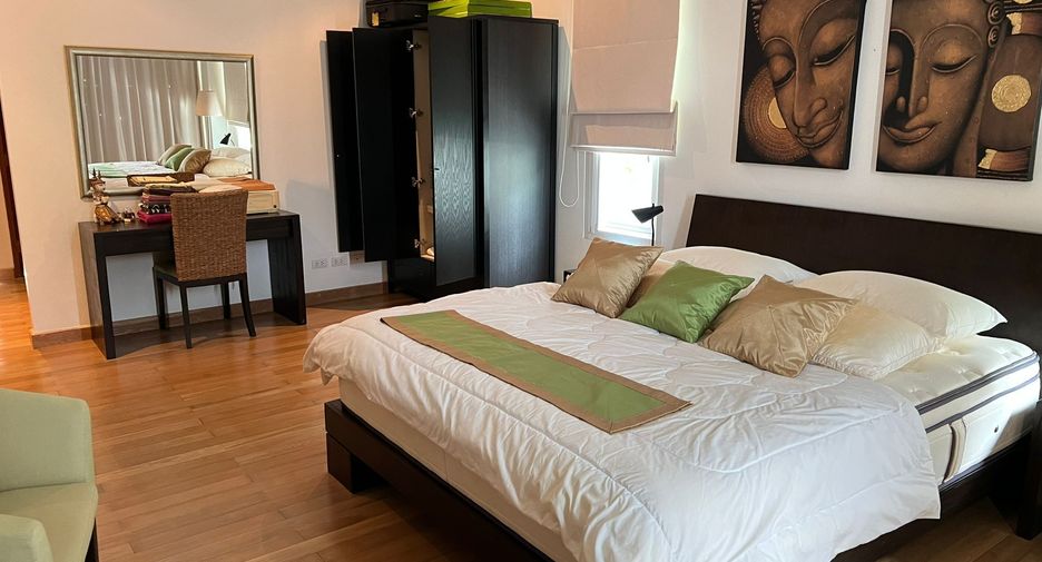 For sale 3 bedrooms condo in Kathu, Phuket