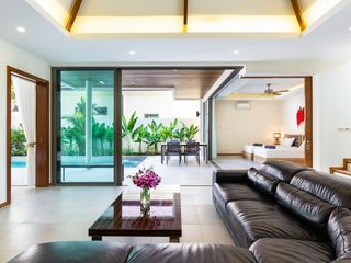 For sale 4 ベッドルーム villa in Mueang Phuket, Phuket