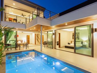 For sale 4 ベッドルーム villa in Mueang Phuket, Phuket