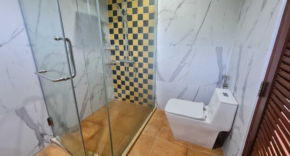 For rent 5 bedrooms house in Mueang Phuket, Phuket