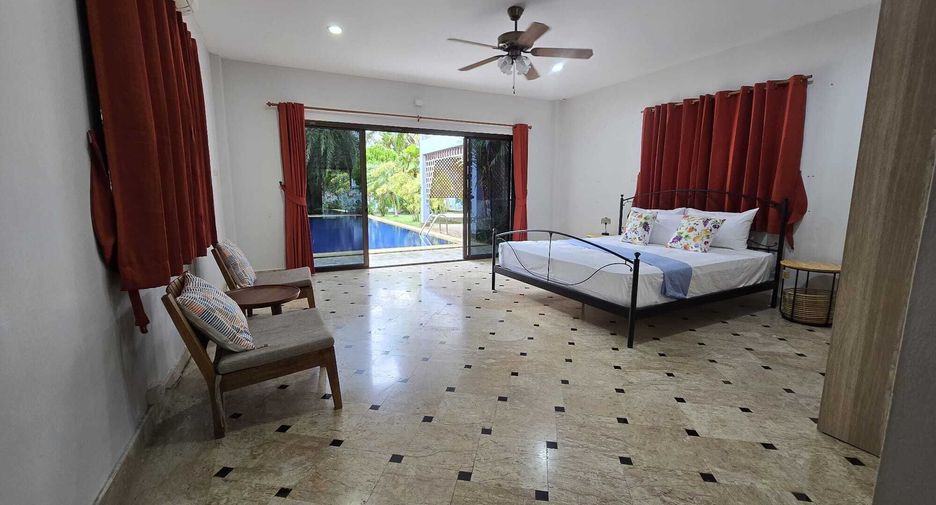 For rent 5 bedrooms house in Mueang Phuket, Phuket