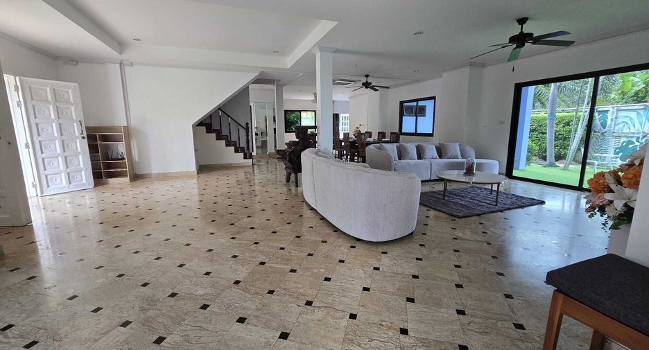 For rent 5 bedrooms house in Mueang Phuket, Phuket