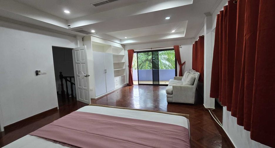 For rent 5 bedrooms house in Mueang Phuket, Phuket