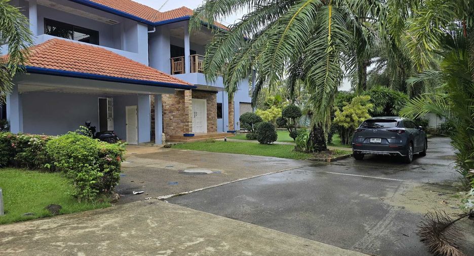 For rent 5 bedrooms house in Mueang Phuket, Phuket