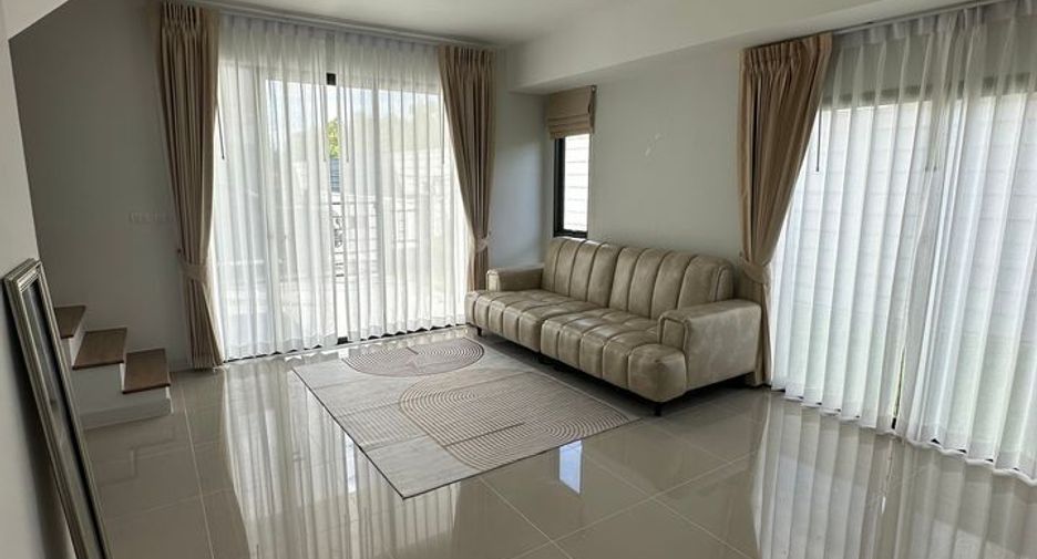 For rent 3 bedrooms townhouse in Bang Phli, Samut Prakan
