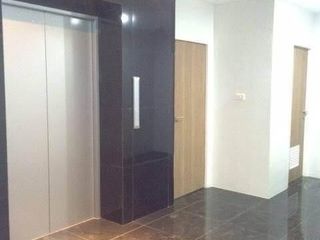 Reihenhaus zur Miete mit 9 Zimmer in Huai Khwang, Bangkok