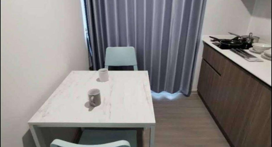 Condo en alquiler de 1 habitaciones en Bang Phlat, Bangkok