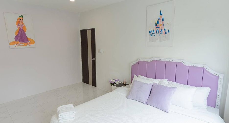 For rent 6 bedrooms house in Bang Na, Bangkok