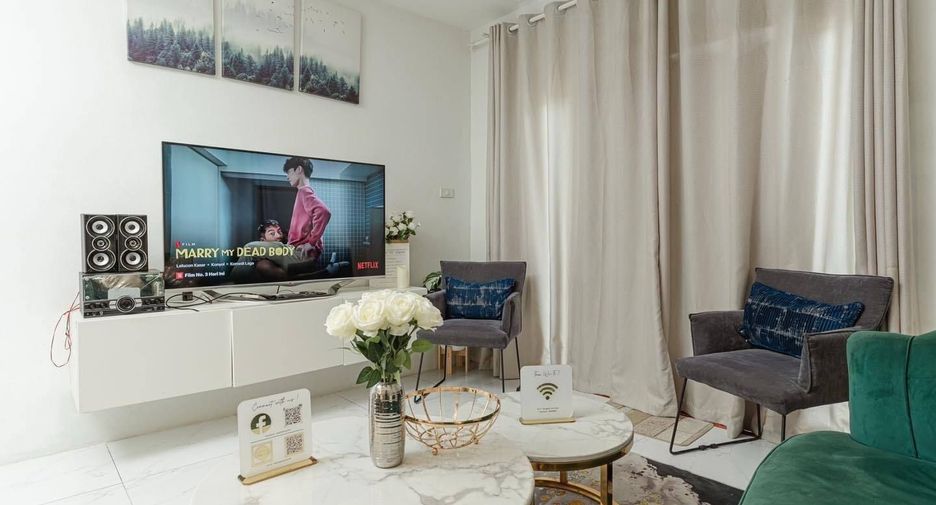 For rent 6 bedrooms house in Bang Na, Bangkok