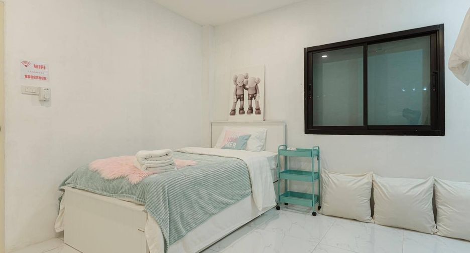 For rent 6 bedrooms house in Bang Na, Bangkok