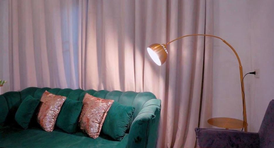 For rent 6 bedrooms house in Bang Na, Bangkok
