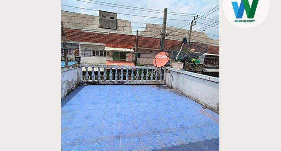 For sale 2 bedrooms townhouse in Lat Phrao, Bangkok