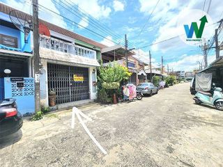 出售 2 卧室 联排别墅 在 Lat Phrao, 曼谷