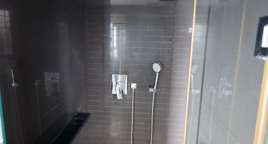 For sale 2 bedrooms condo in Phra Khanong, Bangkok