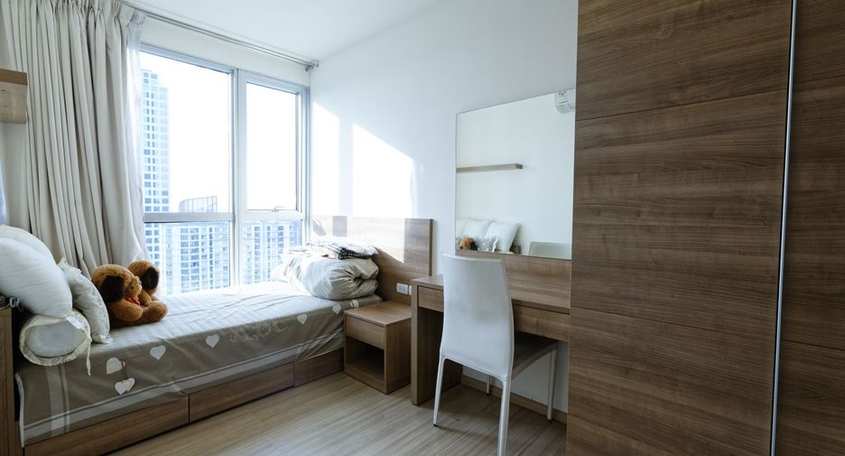 For sale 2 bedrooms condo in Phra Khanong, Bangkok
