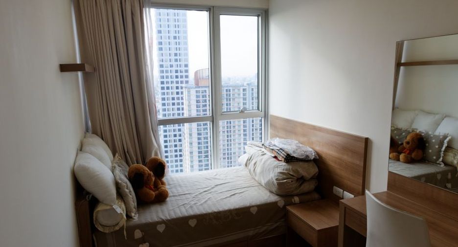For sale 2 bedrooms condo in Phra Khanong, Bangkok