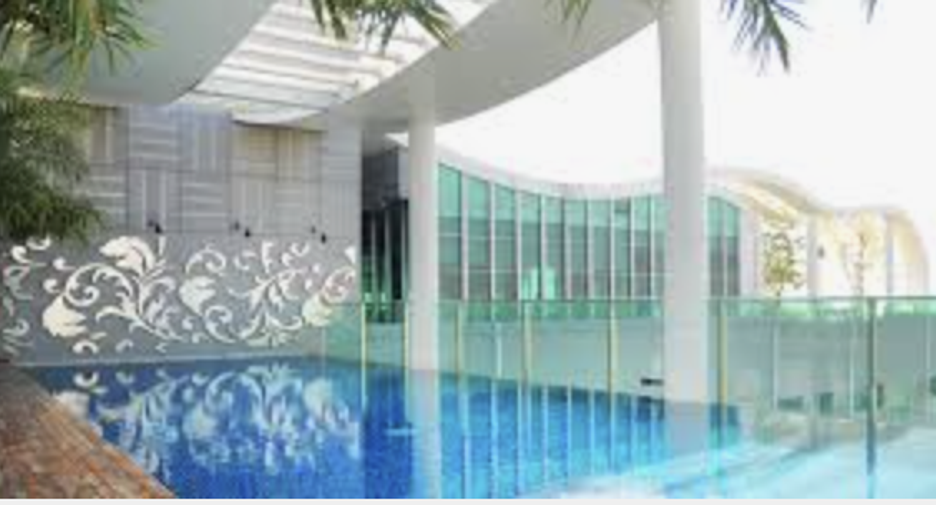For sale 2 bedrooms condo in Phra Khanong, Bangkok