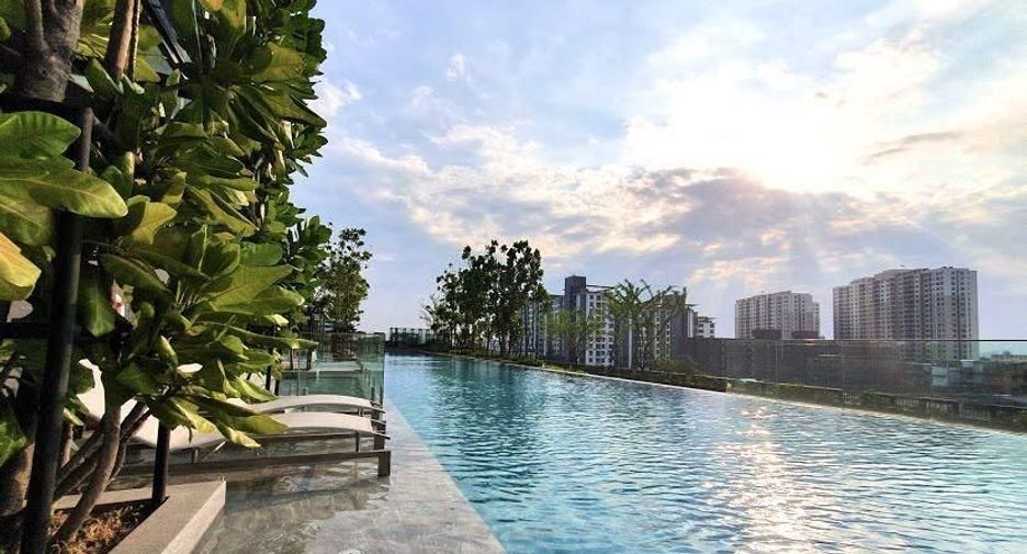 For sale 1 bed condo in Bang Na, Bangkok