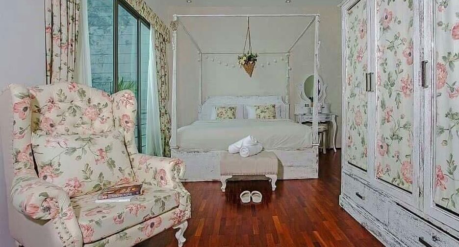 For sale and for rent 4 bedrooms villa in Mueang Phuket, Phuket