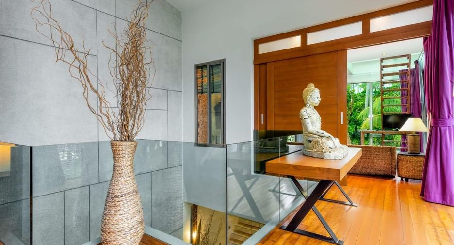 For sale and for rent 4 bedrooms villa in Mueang Phuket, Phuket