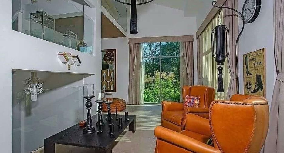 For sale and for rent 4 bedrooms villa in Mueang Phuket, Phuket