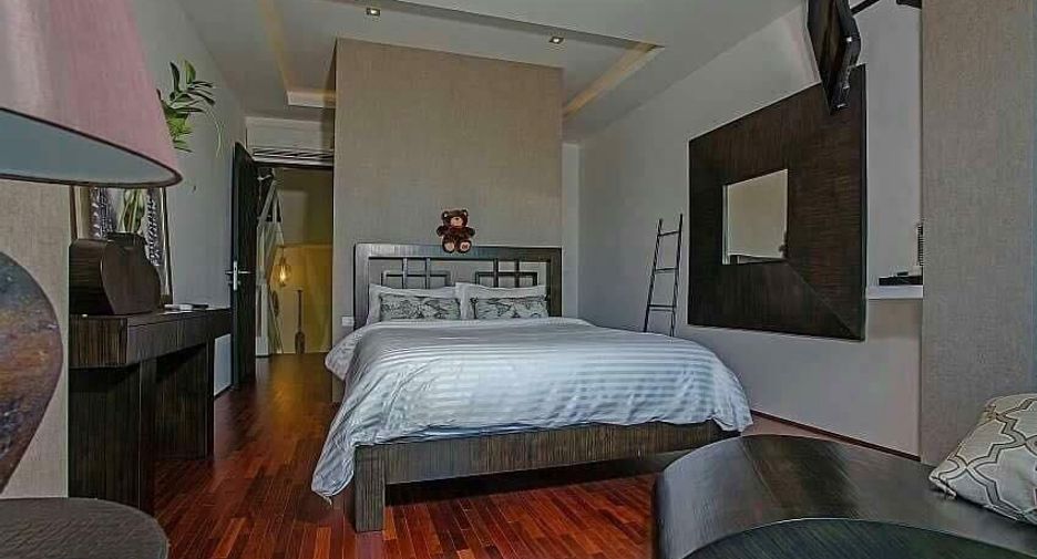 For sale and for rent 4 bedrooms villa in Mueang Phuket, Phuket