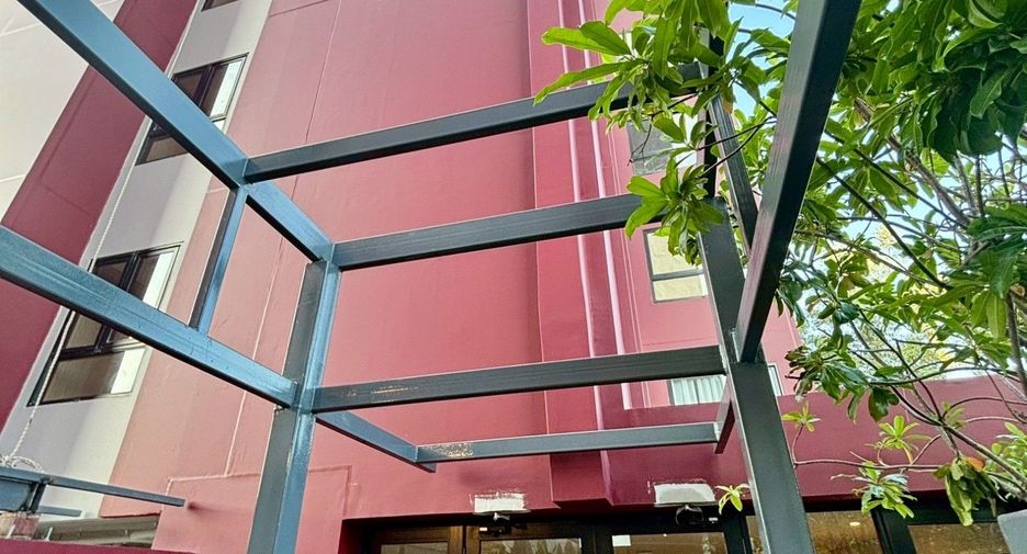 For rent 2 bedrooms condo in Mueang Phuket, Phuket