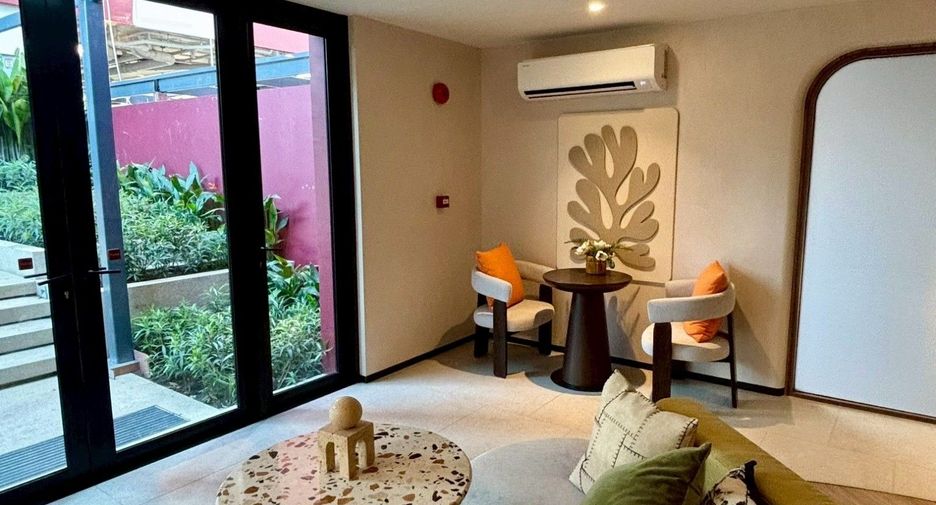 For rent 2 bedrooms condo in Mueang Phuket, Phuket