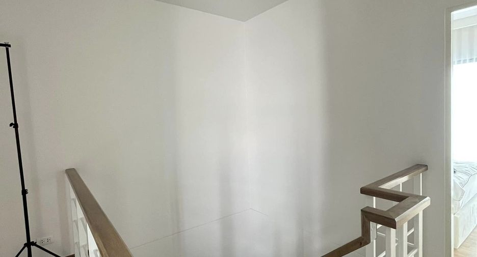 For rent 3 bedrooms townhouse in Prawet, Bangkok