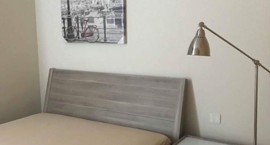 For rent 2 bedrooms apartment in Khlong Toei, Bangkok