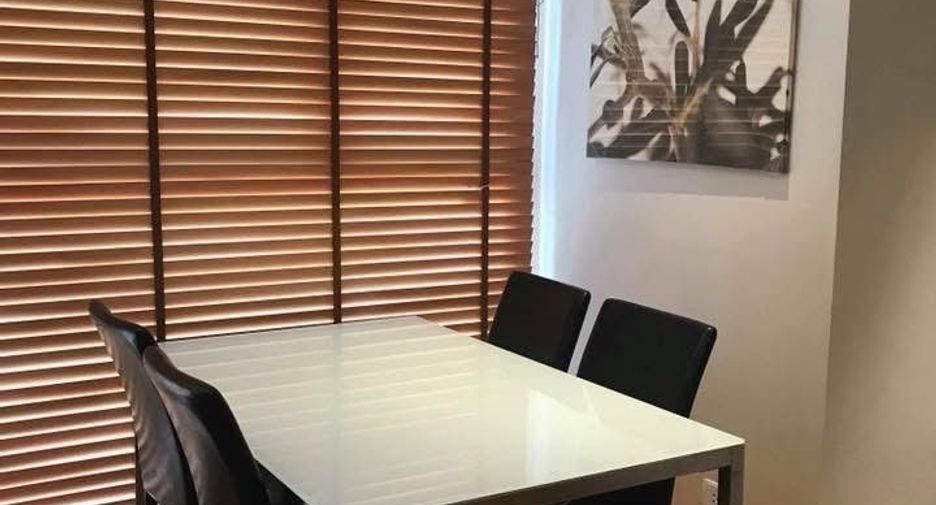 For rent 2 bedrooms apartment in Khlong Toei, Bangkok
