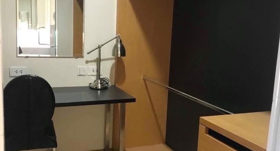 For rent 2 bedrooms apartment in Khlong Toei, Bangkok