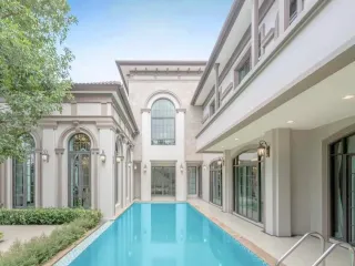 For sale 4 bedrooms house in Thawi Watthana, Bangkok