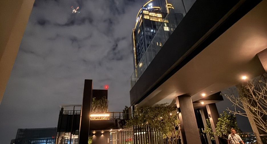 For rent 1 bed condo in Huai Khwang, Bangkok