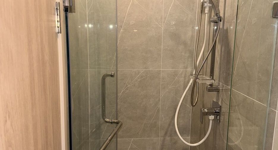 For rent 1 bed condo in Huai Khwang, Bangkok