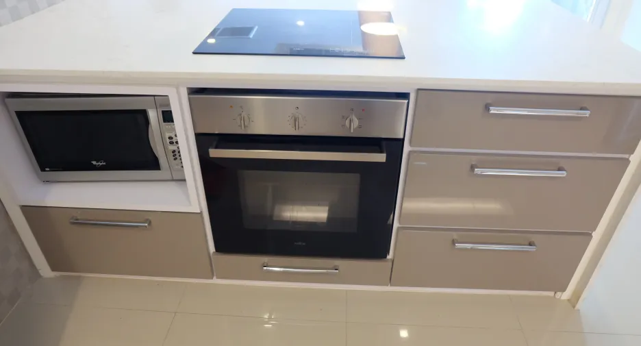 For rent 3 bedrooms condo in Pathum Wan, Bangkok