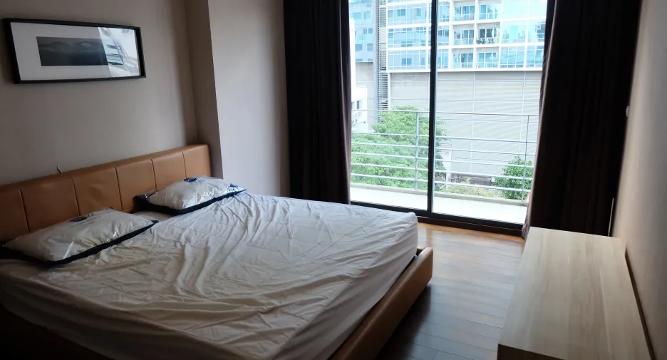 For rent 3 bedrooms condo in Pathum Wan, Bangkok
