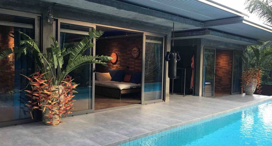Villa en venta y en alquiler de 3 habitaciones en Thalang, Phuket