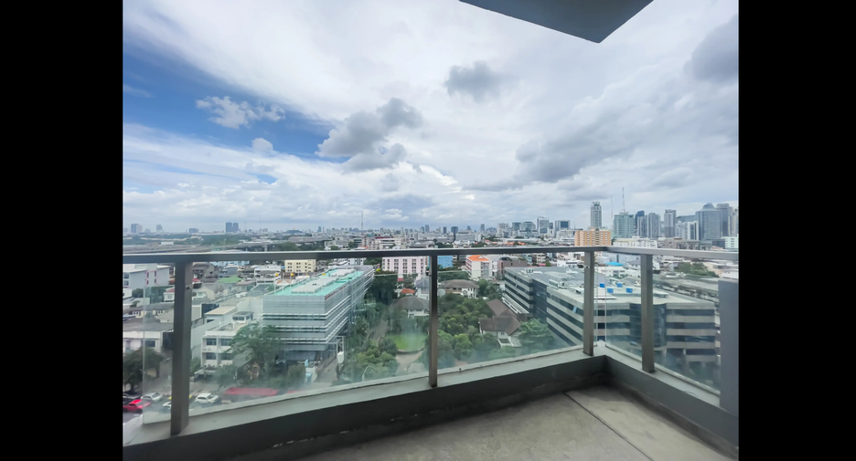 For rent 1 bed condo in Ratchathewi, Bangkok