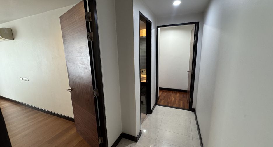 Condo en alquiler de 2 habitaciones en Watthana, Bangkok